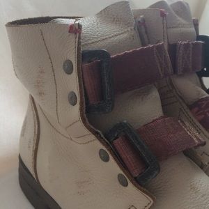 Fly London Shoes - FLY London Distressed Motorcycle Boots - RARE!!!! Fly London Shoes - FLY London Distressed Motorcycle Boots - RARE!!!!